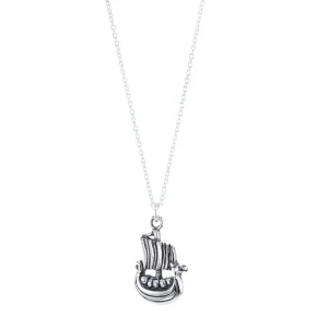 Vikingskip charm med anheng, med segl