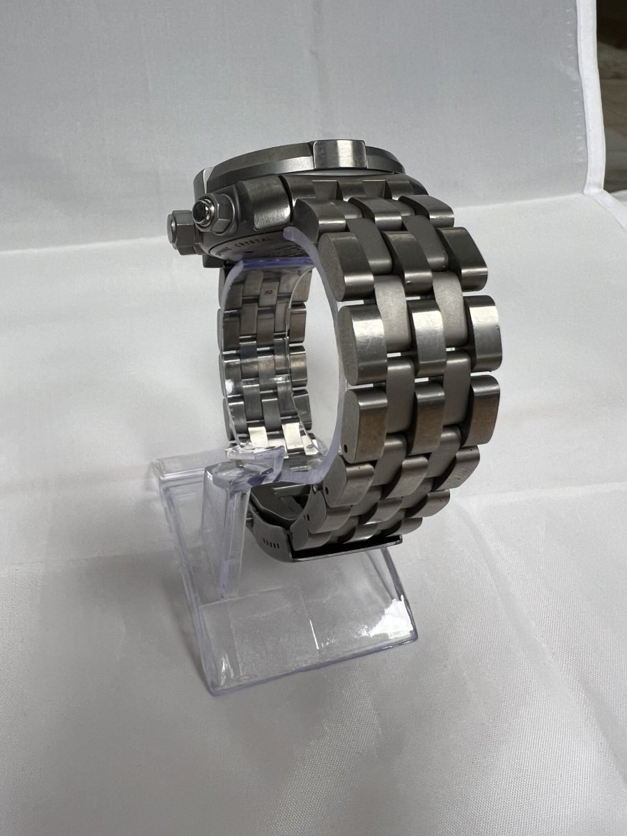 Sector 1000m diver - Image 7