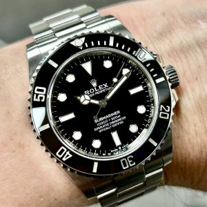 SOLGT !! Rolex Submariner Ref. 124060 – 2023 – Fullsett