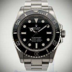 Solgt – Rolex Submariner 124060 – 2023